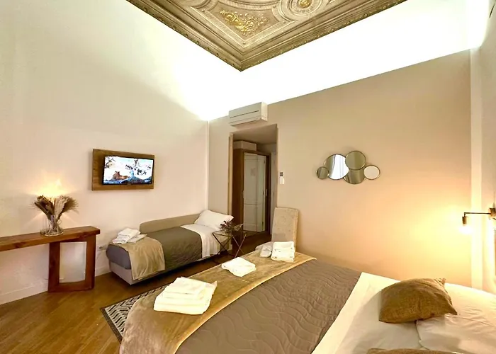 Spagna Ave Couette-café 4*