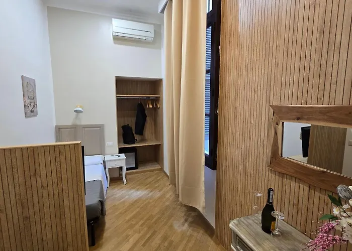 Couette-café Spagna Ave 4*