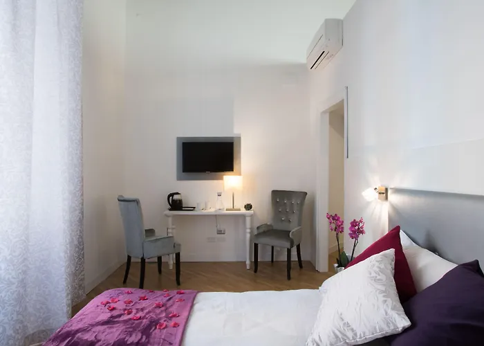 Couette-café Spagna Ave 4*
