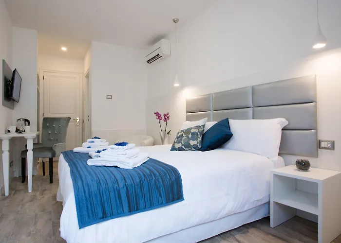 Spagna Ave Couette-café 4*